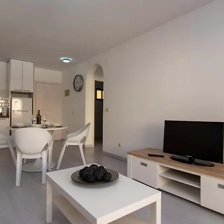 Mare 2 アパート *